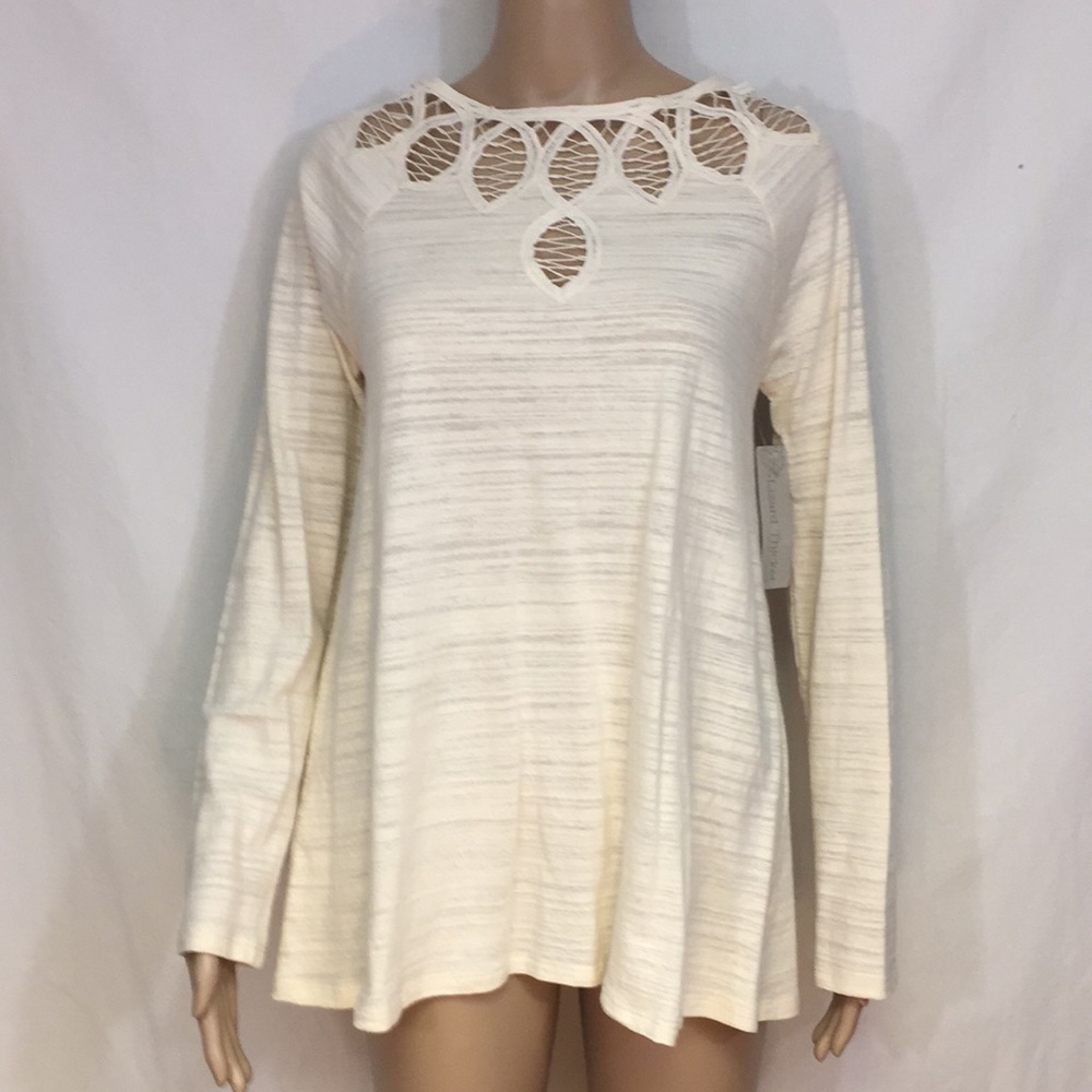 Lela Sky Top size small